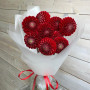 9 красных георгин